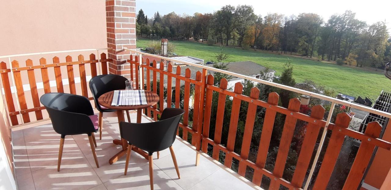 Three Apartment Františkovy Lázně المظهر الخارجي الصورة